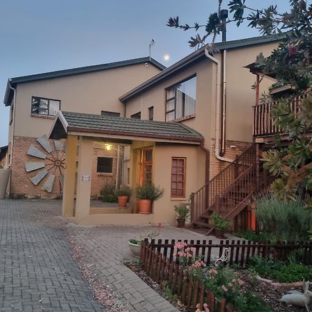 The Fat Mulberry Guest Farm Hotel Fouriesburg Bagian luar foto